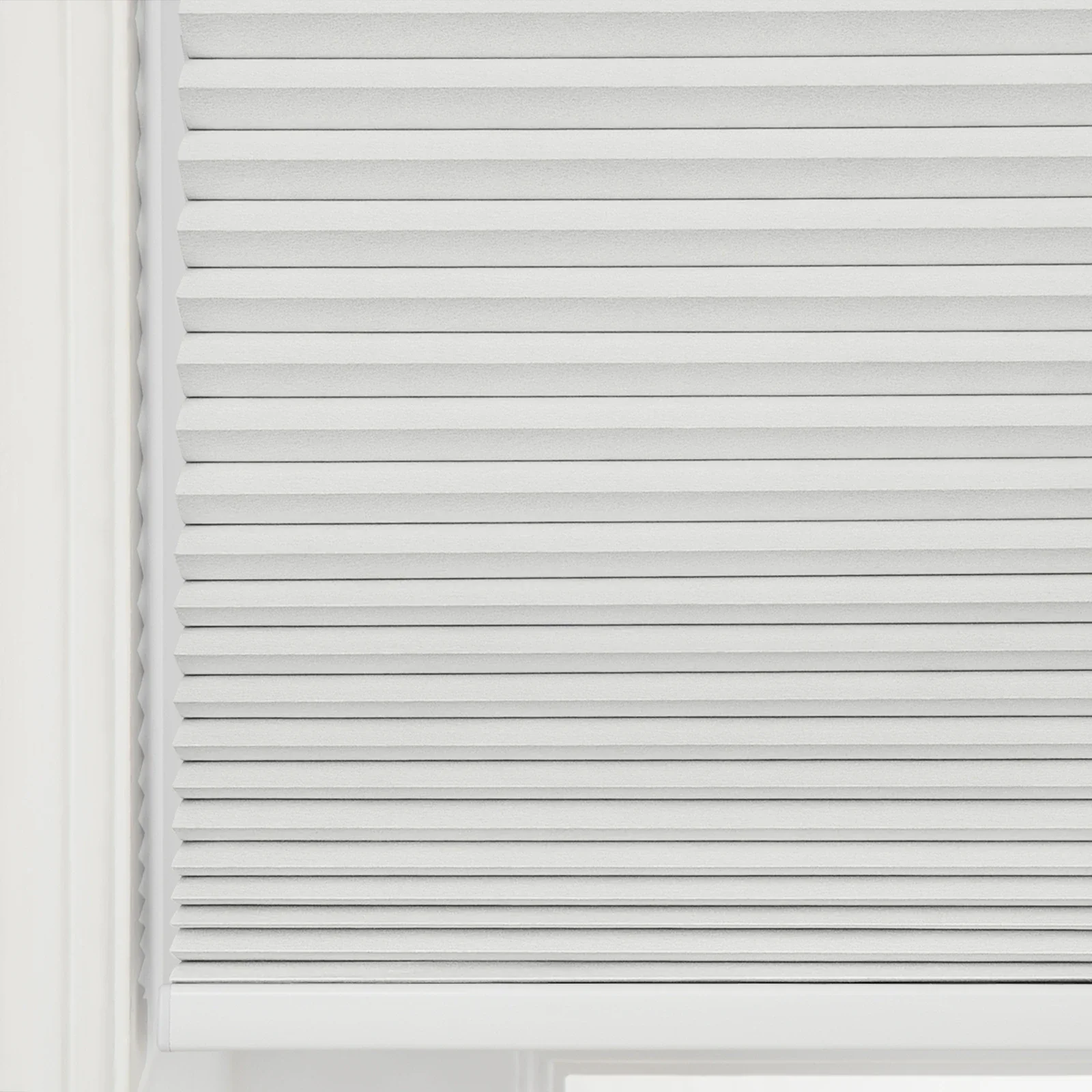 Aura Blackout Cellular Window Shades Cordless - Image 4