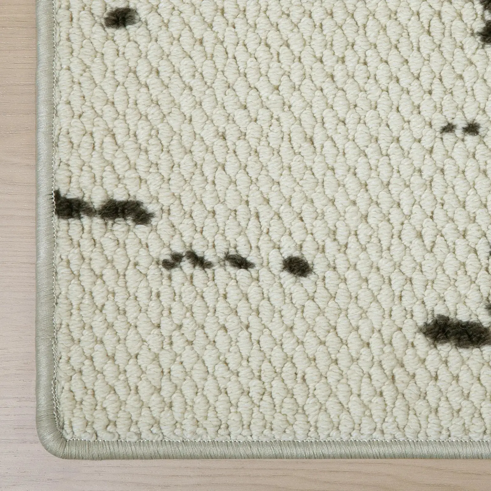 Della Natural Patterned Wool Rug - Image 30