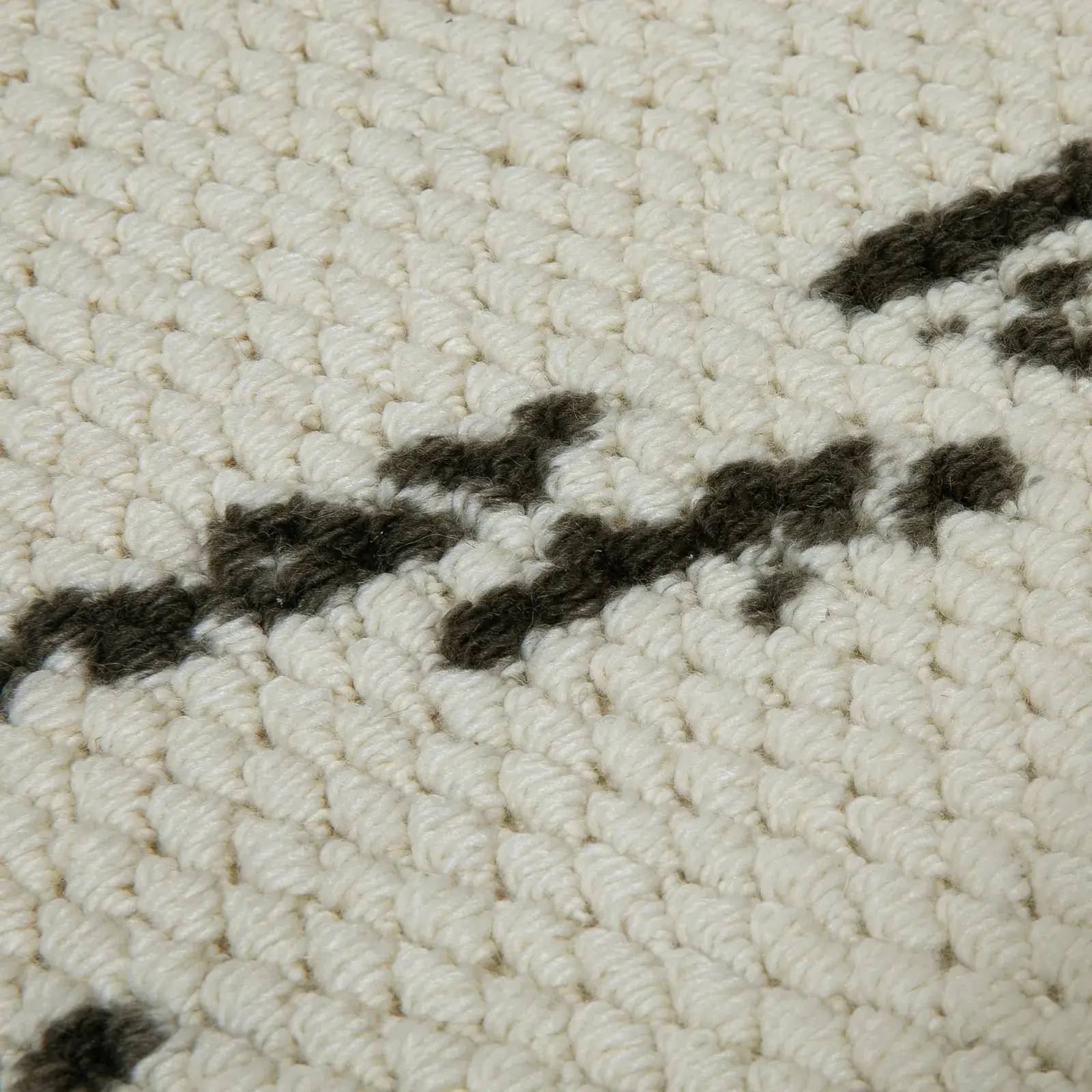 Della Natural Patterned Wool Rug - Image 33