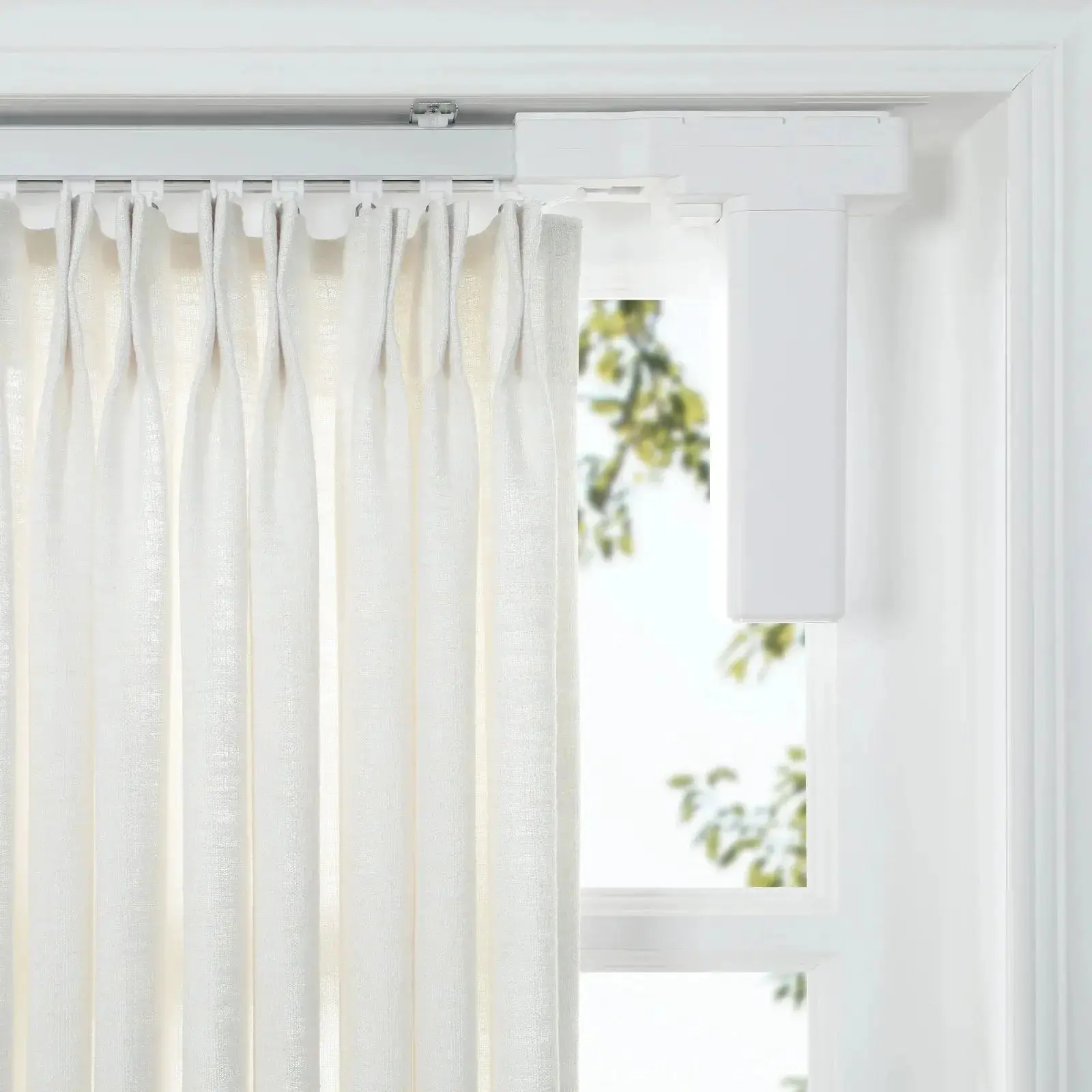 Lark Motorized Curtain Tracks - Image 7