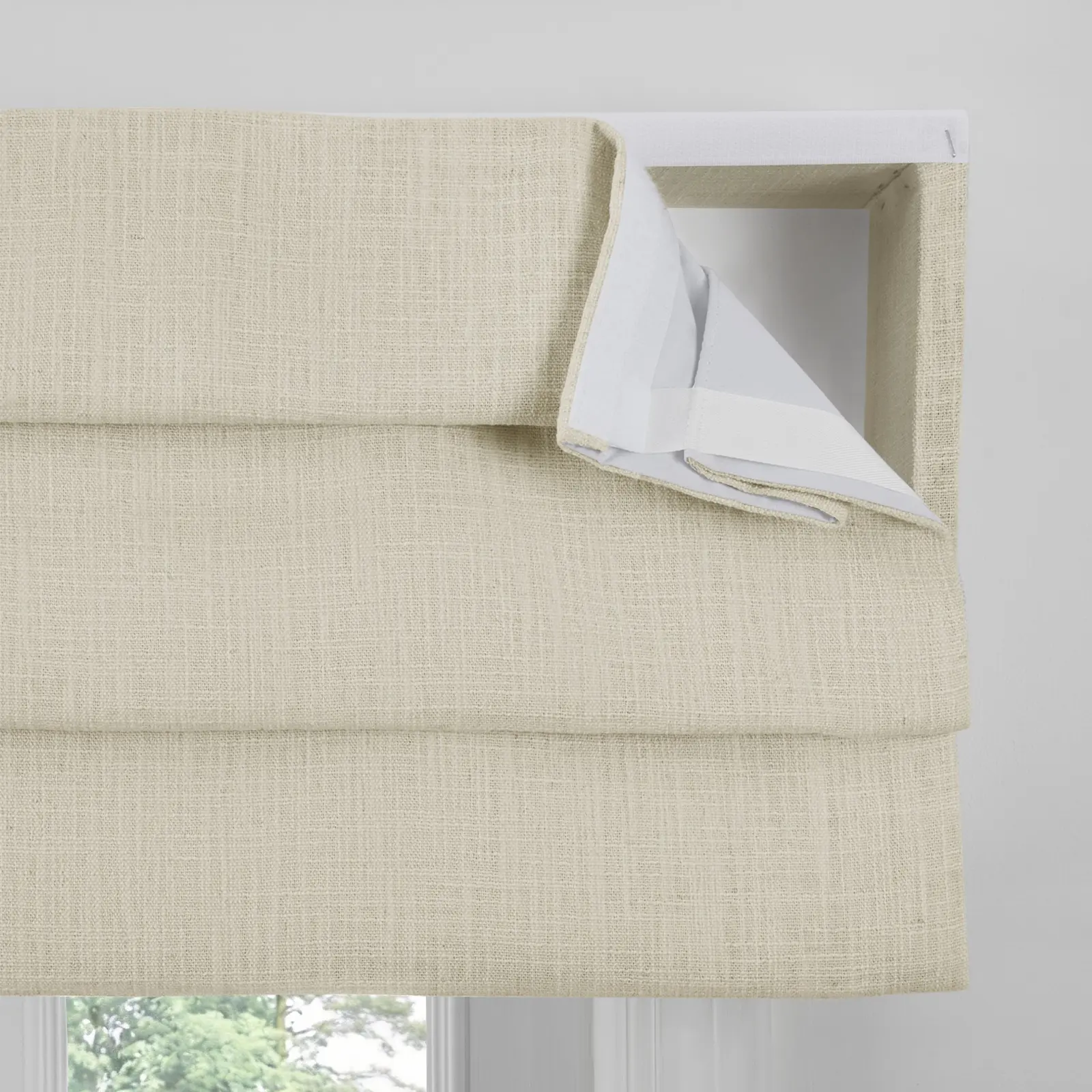 Liz Linen Board Mounted Hobbled Roman Valance - Image 104