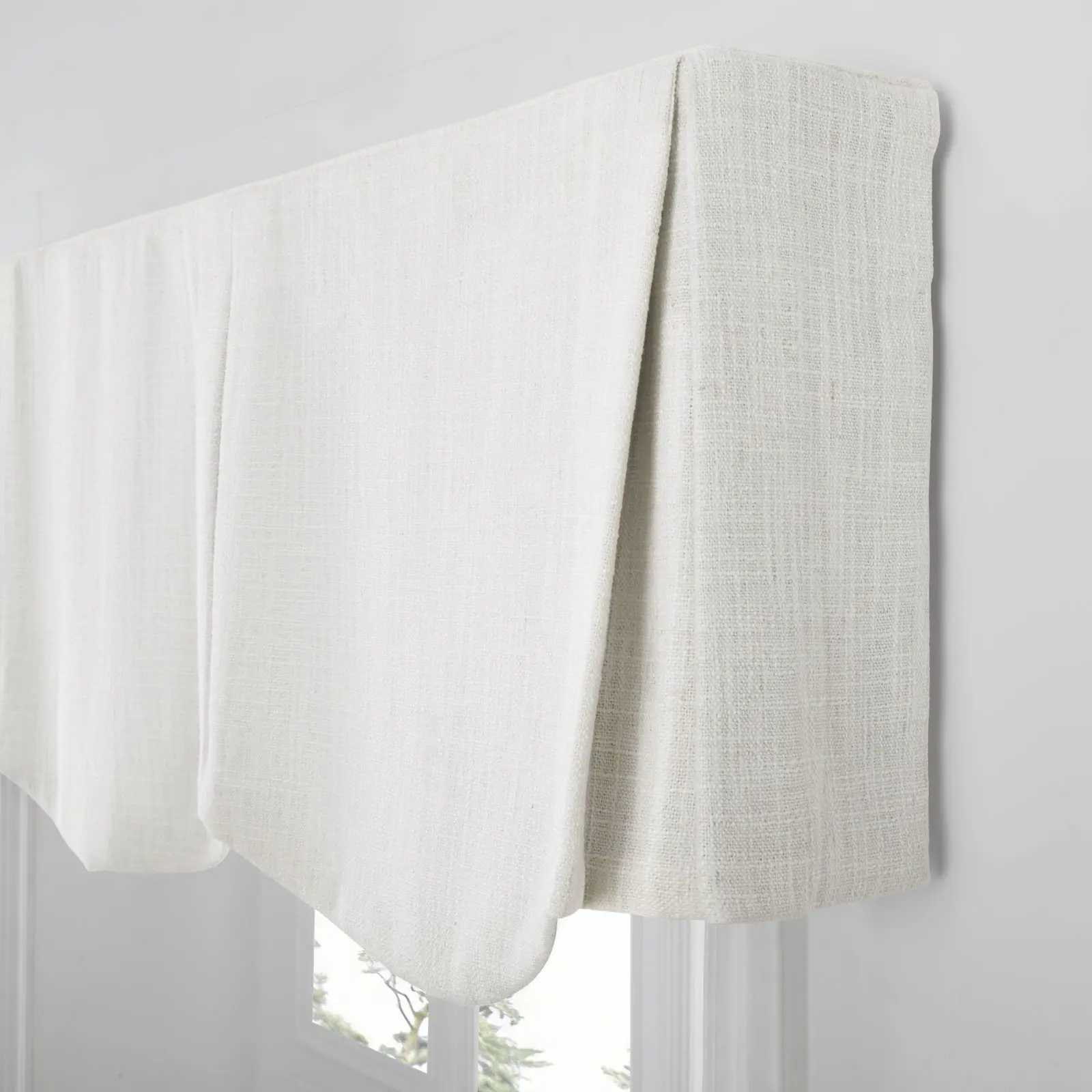 Liz Linen Board Mounted Scalloped Valance - Image 118