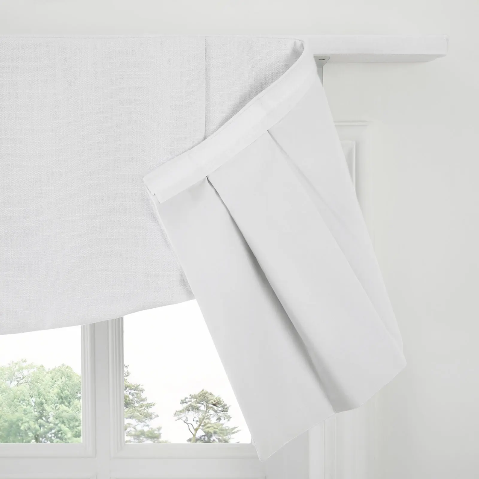 Liz Linen Board Mounted Shaped Valance - Image 179