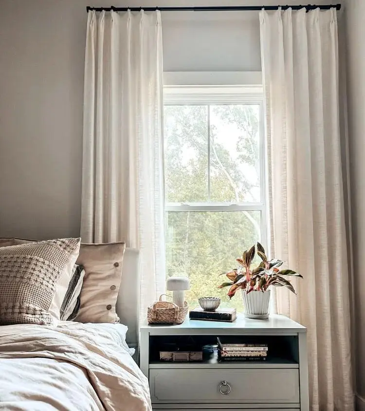 Liz Linen Pinch Pleat Ready Made Curtain with Blackout Thermal Lining - Image 5