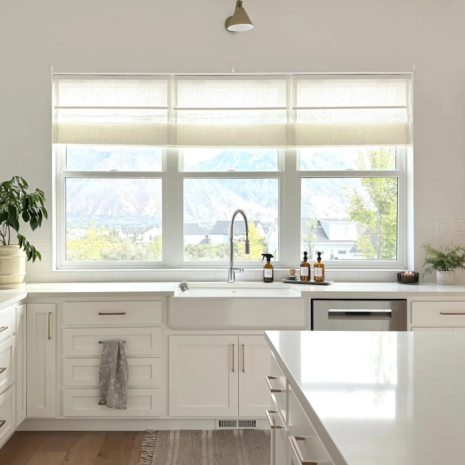 Motorized Roman Shade Cordless - Image 45