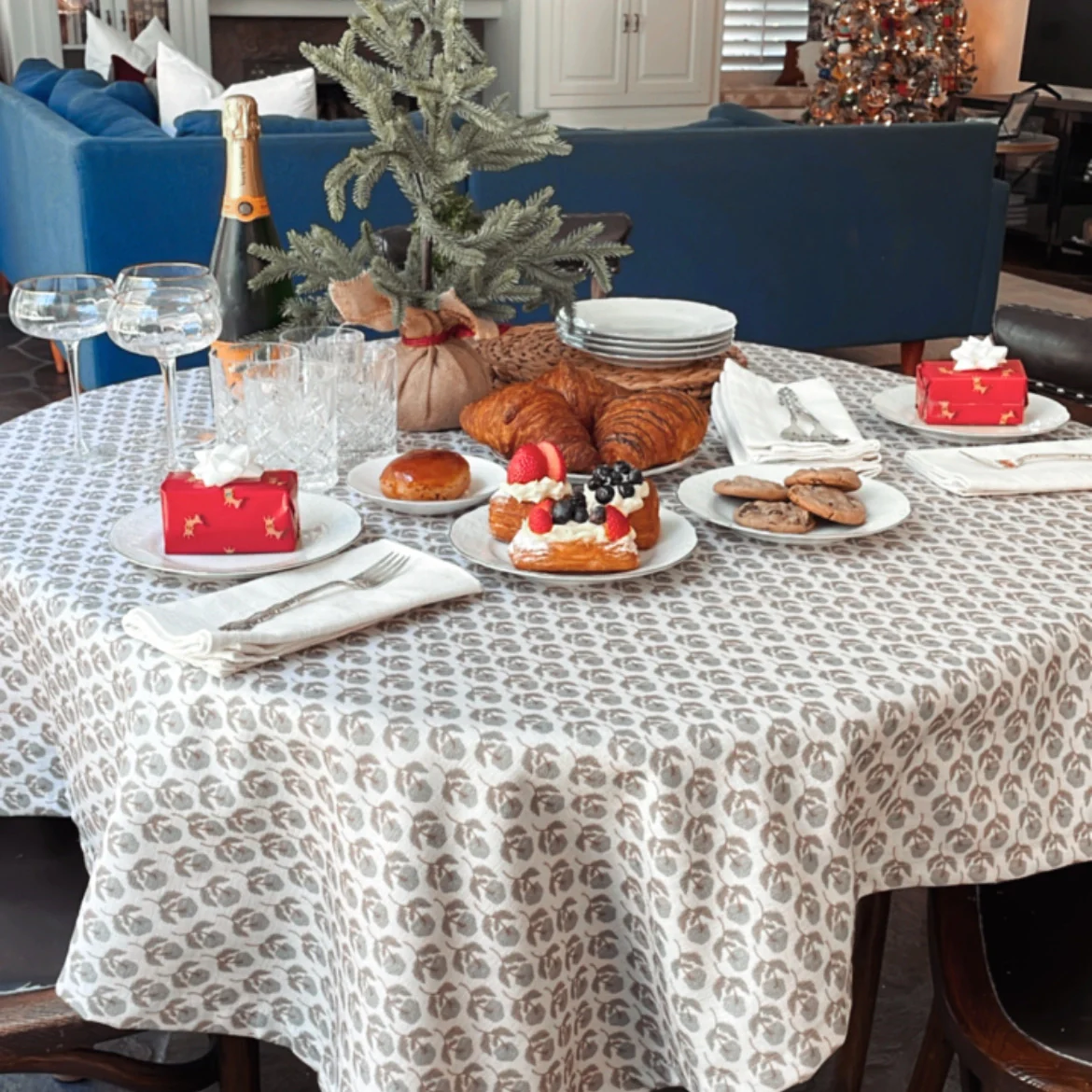 TWOPAGES Rectangle Tablecloth - Image 71